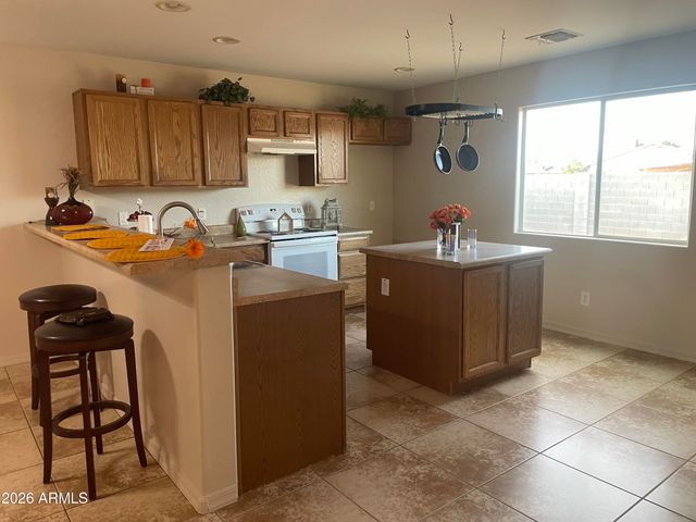 1126 W APOLLO Avenue, Tempe, AZ 85283