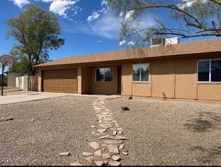 1126 W APOLLO Avenue, Tempe, AZ 85283