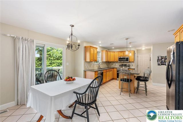 3519 Sharon Circle, North Whitehall Twp, PA 18078