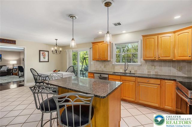 3519 Sharon Circle, North Whitehall Twp, PA 18078