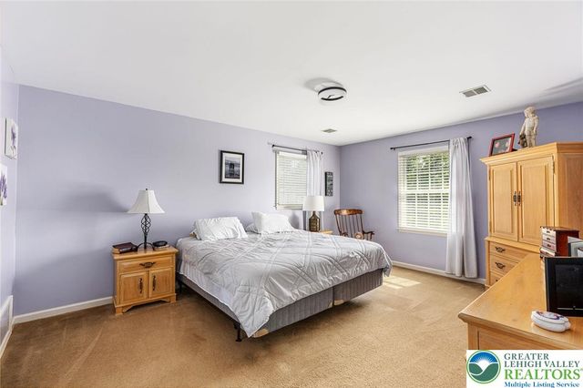 3519 Sharon Circle, North Whitehall Twp, PA 18078