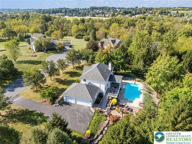 3519 Sharon Circle, North Whitehall Twp, PA 18078