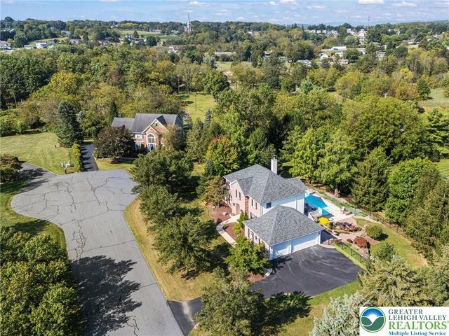 3519 Sharon Circle, North Whitehall Twp, PA 18078