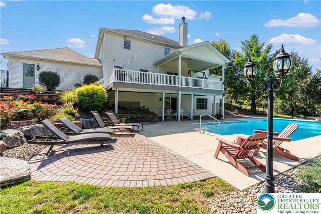 3519 Sharon Circle, North Whitehall Twp, PA 18078