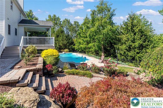 3519 Sharon Circle, North Whitehall Twp, PA 18078