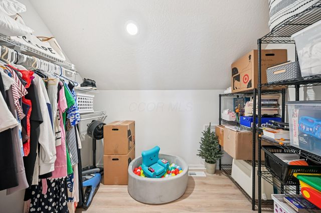 6517 Upper Lake Circle, Westerville, OH 43082