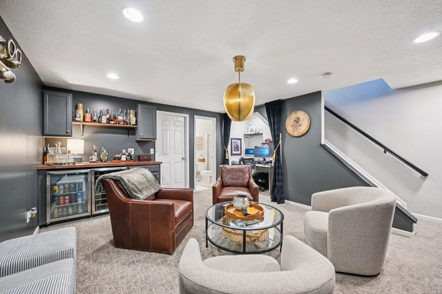 6517 Upper Lake Circle, Westerville, OH 43082