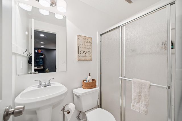 6517 Upper Lake Circle, Westerville, OH 43082