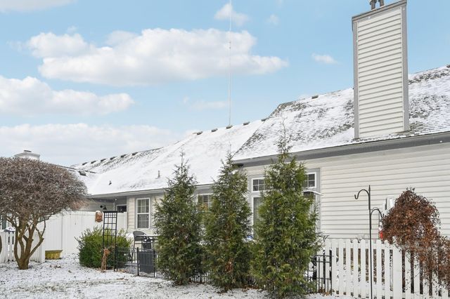 6517 Upper Lake Circle, Westerville, OH 43082