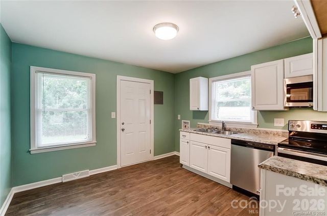 3443 Airlie Street, Charlotte, NC 28205