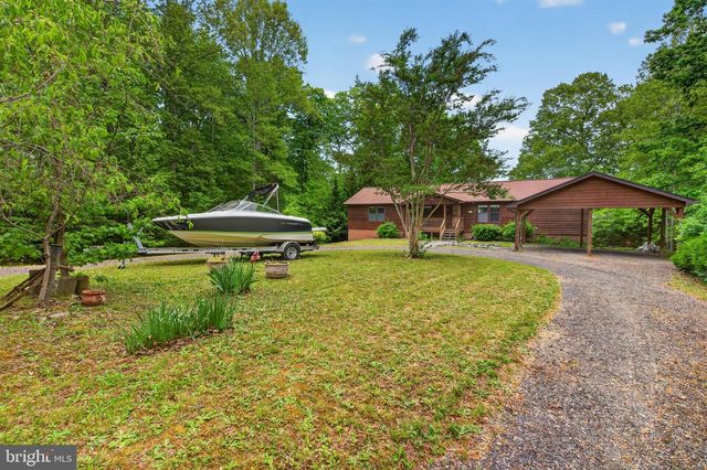 66 OLD PROSPECT LNDG, Montross, VA 22520