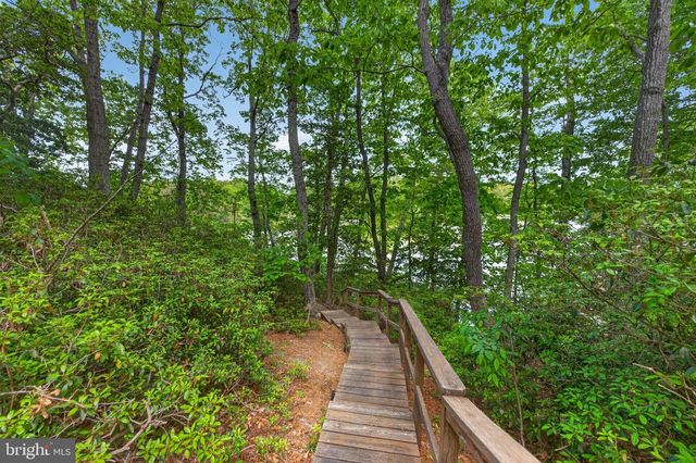 66 OLD PROSPECT LNDG, Montross, VA 22520