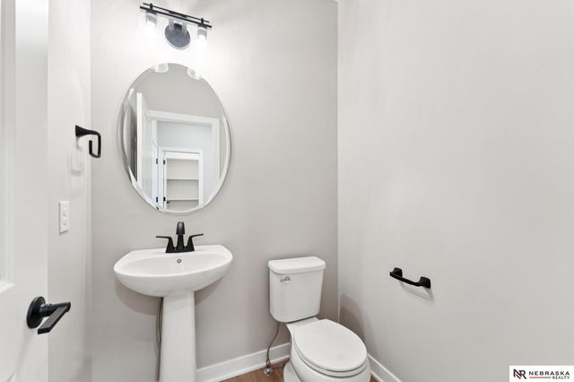 11302 Portage Circle, Papillion, NE 68046