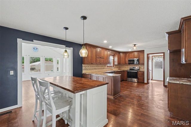 10673 Christina Drive, Wright City, MO 63390