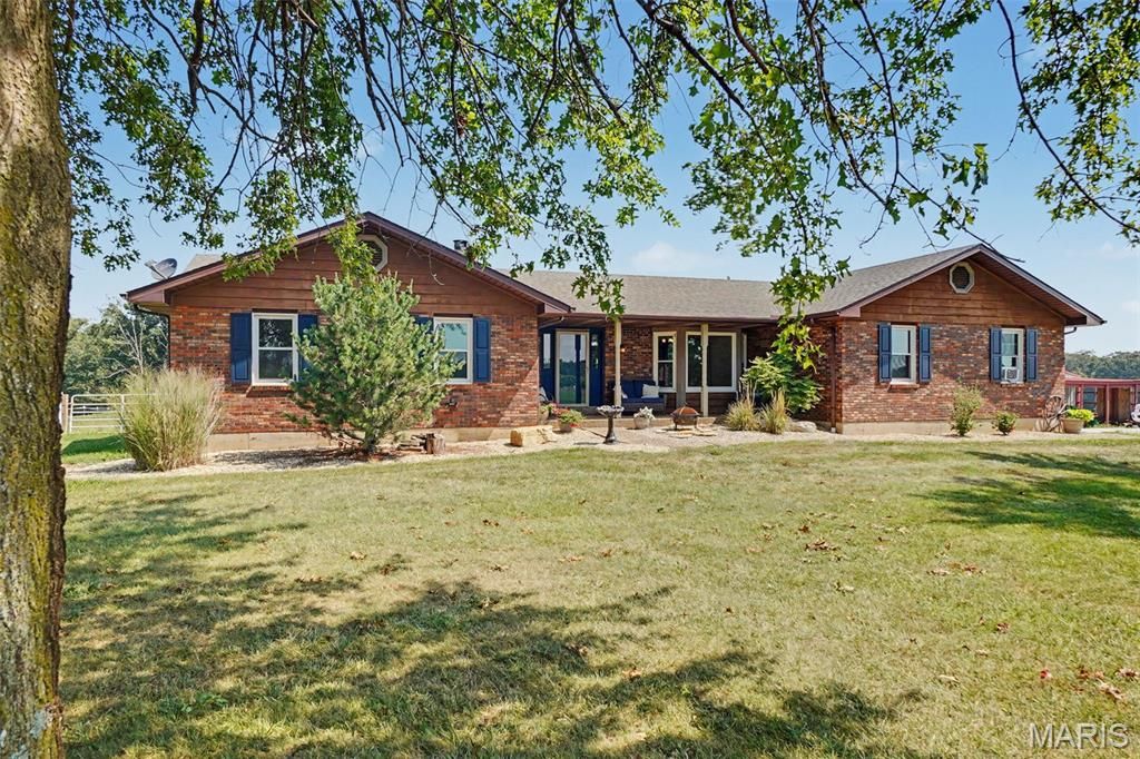 10673 Christina Drive, Wright City, MO 63390