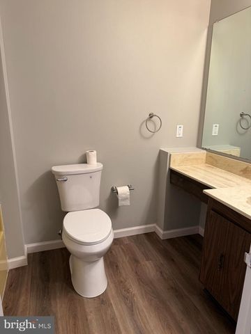 1475 1475 MOUNT HOLLY RD, Edgewater Park, NJ 08010