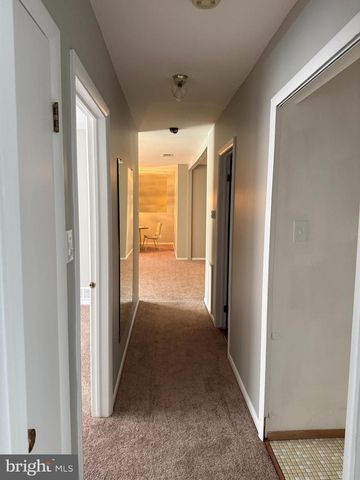 1475 1475 MOUNT HOLLY RD, Edgewater Park, NJ 08010