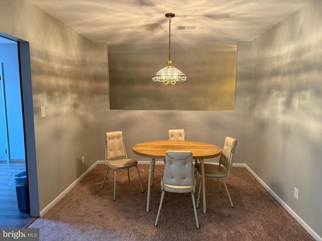 1475 1475 MOUNT HOLLY RD, Edgewater Park, NJ 08010