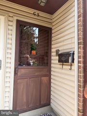 1475 1475 MOUNT HOLLY RD, Edgewater Park, NJ 08010