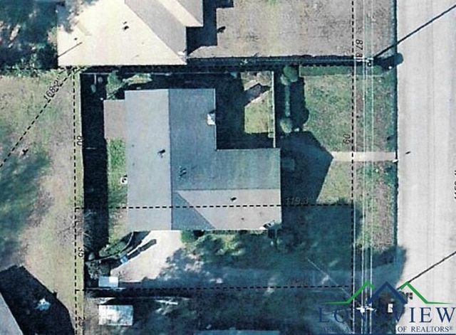 2307 Lilly St, Longview, TX 75602