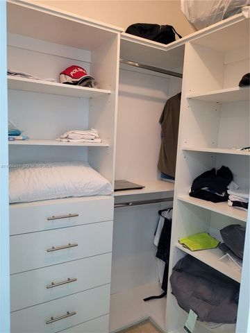 350 S Miami Ave 2714, Miami, FL 33130