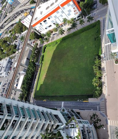 350 S Miami Ave 2714, Miami, FL 33130