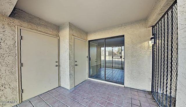 8331 N 21ST Drive H102, Phoenix, AZ 85021