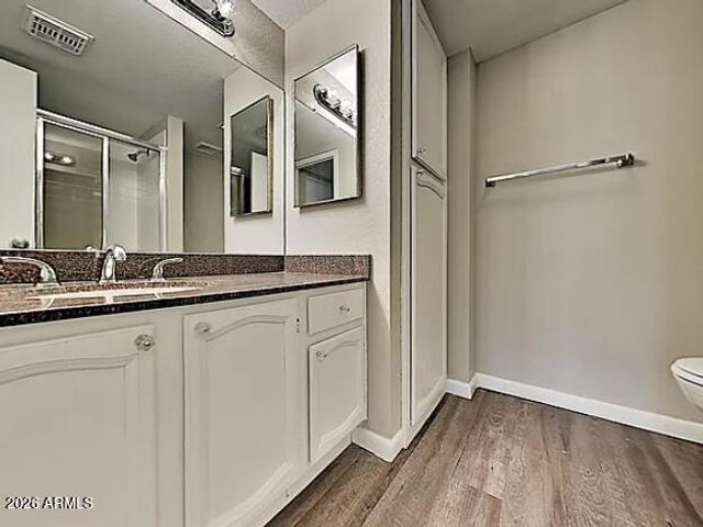 8331 N 21ST Drive H102, Phoenix, AZ 85021