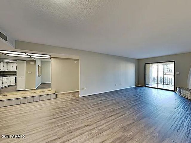 8331 N 21ST Drive H102, Phoenix, AZ 85021