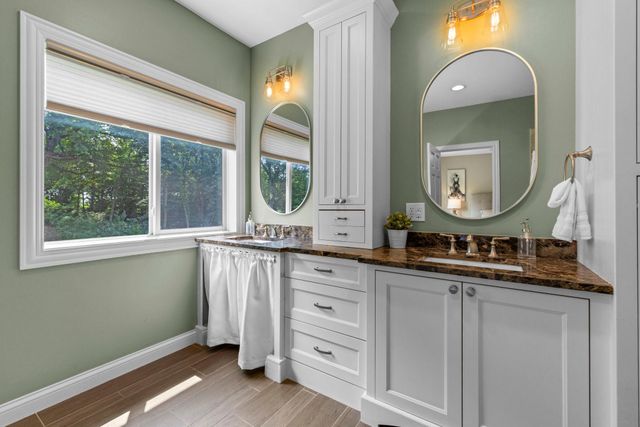 1749 Charleston Lane, Waconia, MN 55387
