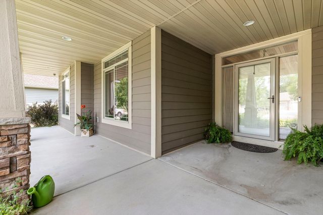 1749 Charleston Lane, Waconia, MN 55387