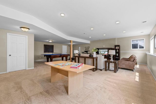 1749 Charleston Lane, Waconia, MN 55387