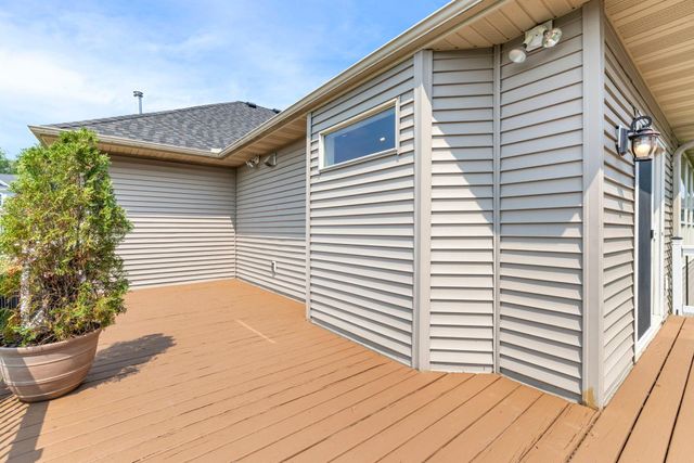 1749 Charleston Lane, Waconia, MN 55387