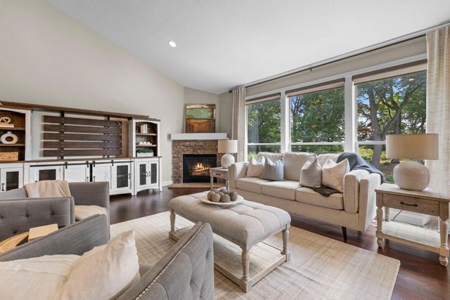 1749 Charleston Lane, Waconia, MN 55387