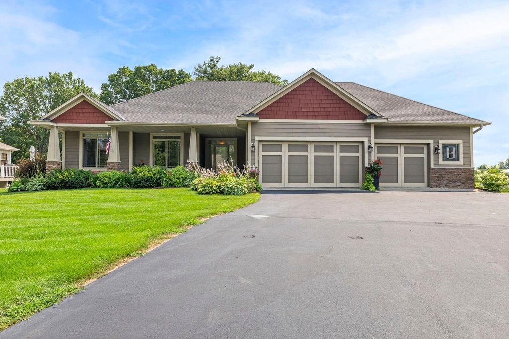 1749 Charleston Lane, Waconia, MN 55387