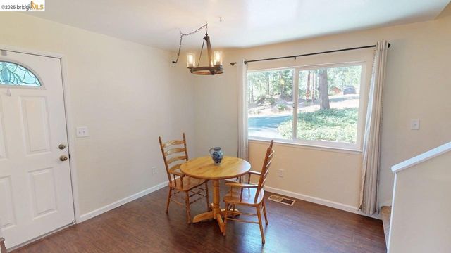 18931 Middle Camp Sugar Pine Rd, Twain Harte, CA 95383