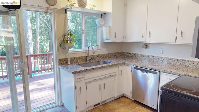 18931 Middle Camp Sugar Pine Rd, Twain Harte, CA 95383