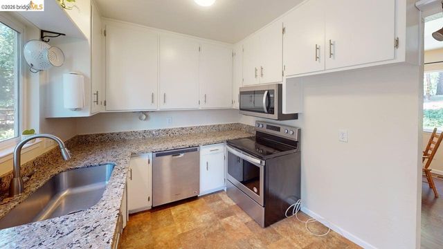 18931 Middle Camp Sugar Pine Rd, Twain Harte, CA 95383
