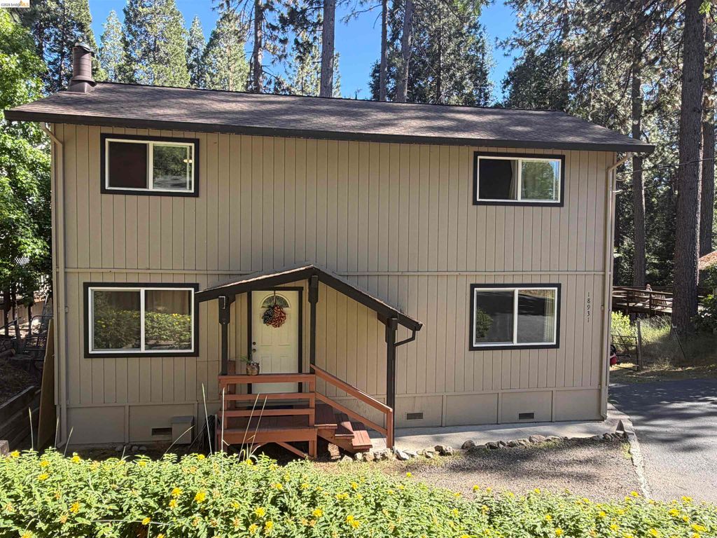 18931 Middle Camp Sugar Pine Rd, Twain Harte, CA 95383
