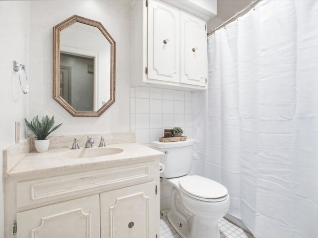 3514 Shady Valley Drive, Pantego, TX 76013