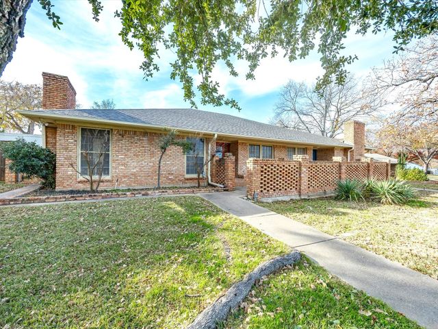 3514 Shady Valley Drive, Pantego, TX 76013