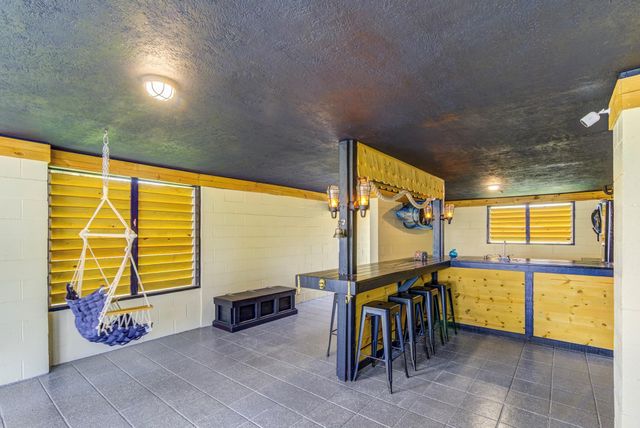 2108 Knollwood Street, Kemah, TX 77565