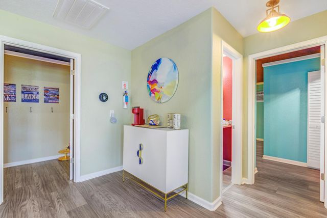 2108 Knollwood Street, Kemah, TX 77565