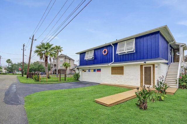 2108 Knollwood Street, Kemah, TX 77565