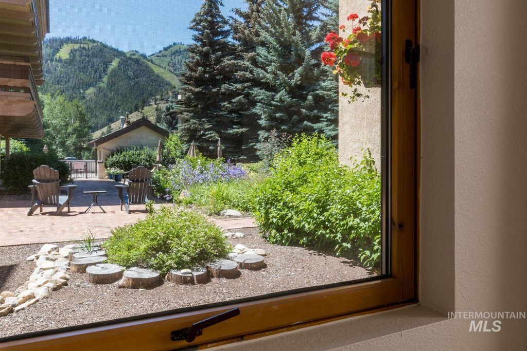 351 S 2nd Ave. 602, Ketchum, ID 83340