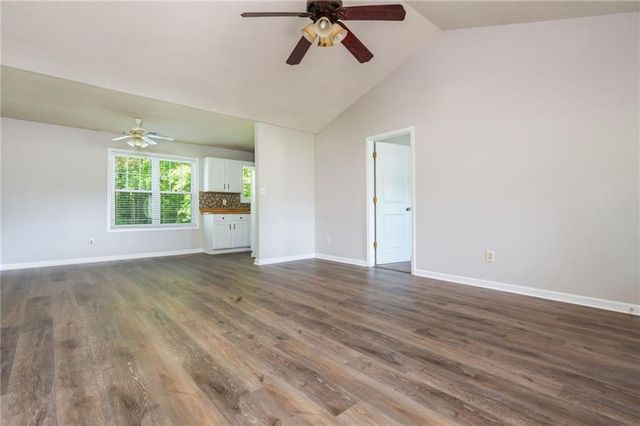 589 Linda Lane, Powder Springs, GA 30127