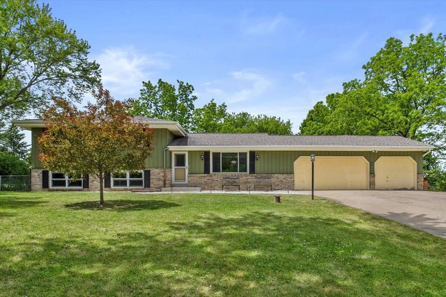 S69W22340 Sonoma WAY, Big Bend, WI 53103