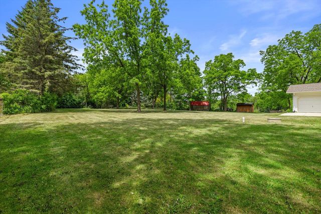 S69W22340 Sonoma WAY, Big Bend, WI 53103