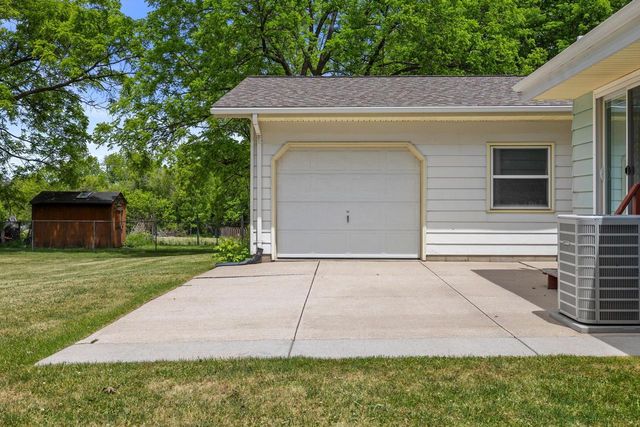 S69W22340 Sonoma WAY, Big Bend, WI 53103