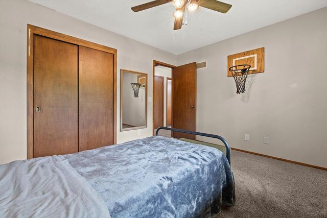 S69W22340 Sonoma WAY, Big Bend, WI 53103